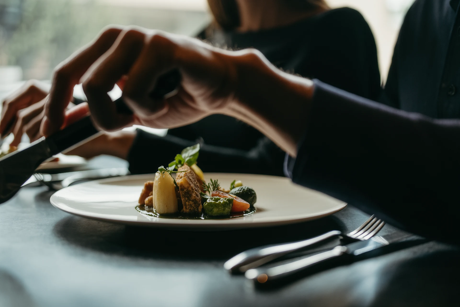 Achtsam essen: Die Kunst des bewussten Genießens